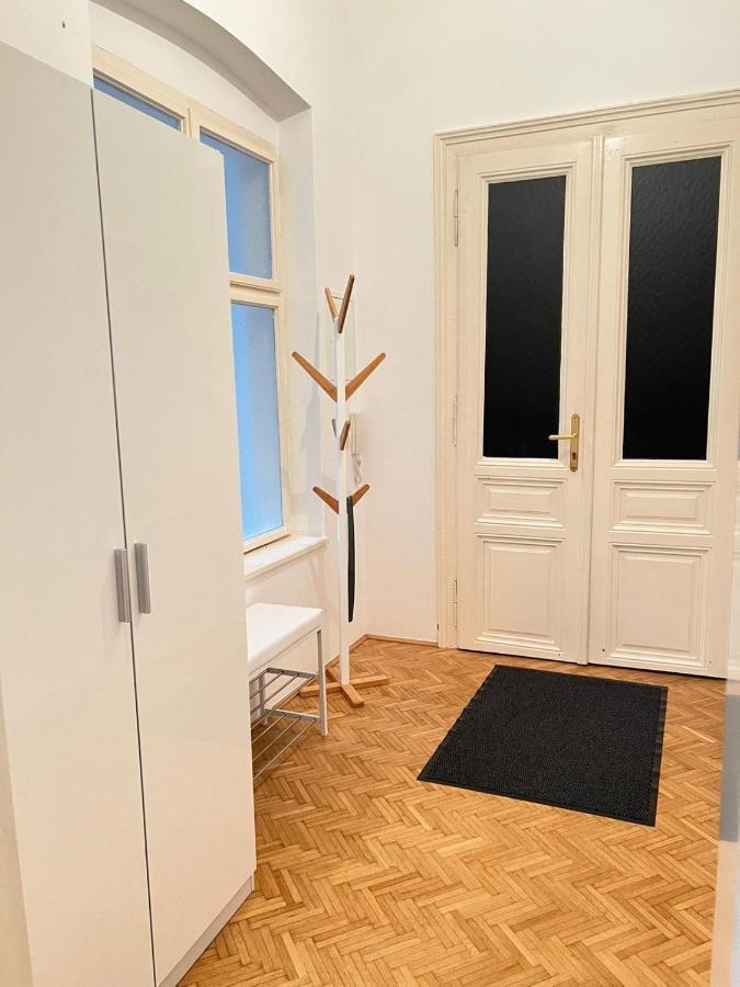 Alpa 2 Zimmer Wohnung In Wien Rochusmarkt Luaran gambar